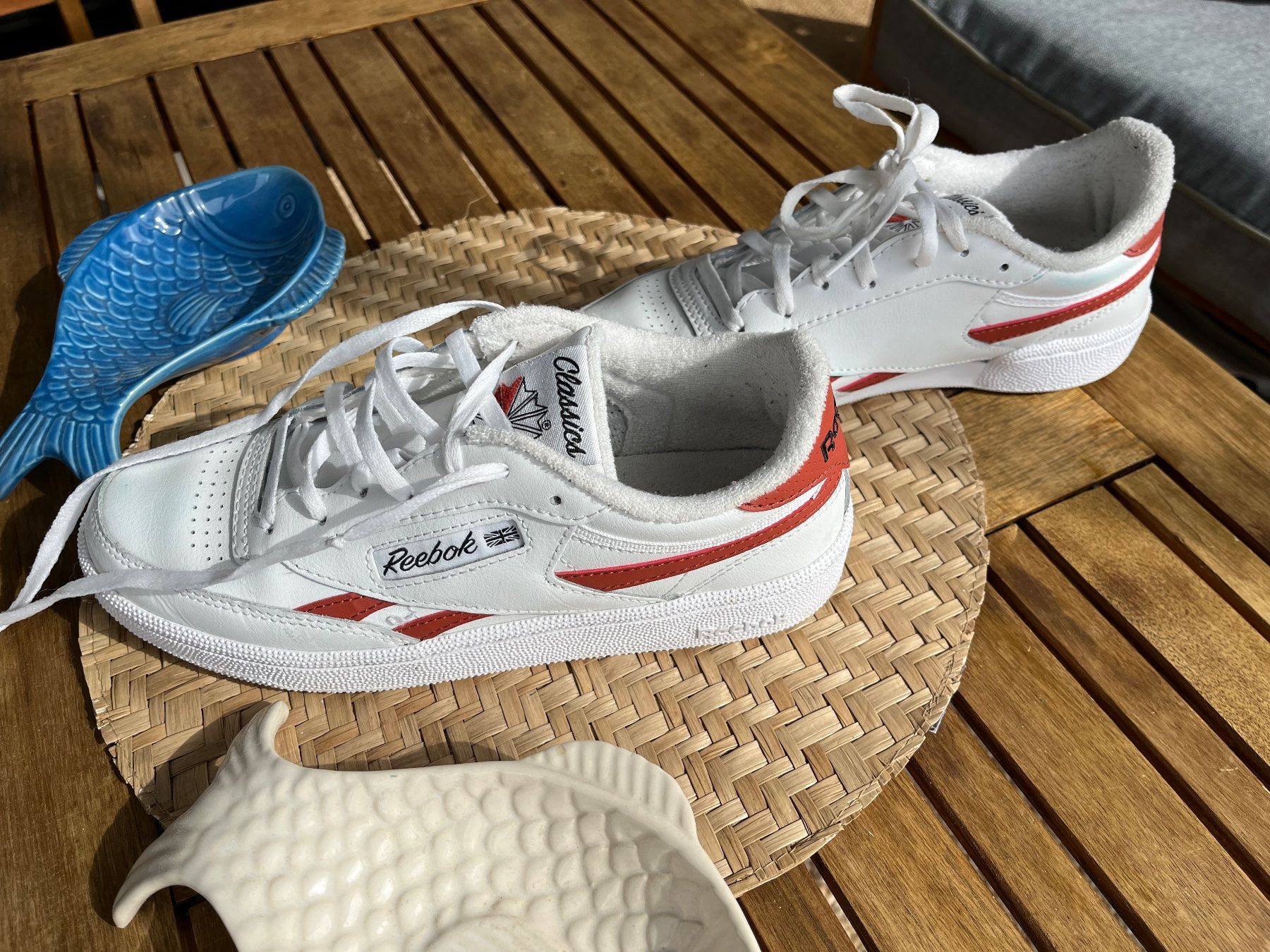 Reebok Herrenschuhe: Reebok 38.5 weiss und rot Sneakers – Gebraucht aus Zürich von maral787 2