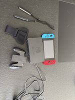 Nintendo Switch Konsole mit Zubehör in gutem Zustand