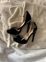 Elegante schwarze Highheels mit Gold-Akzent Grösse 37