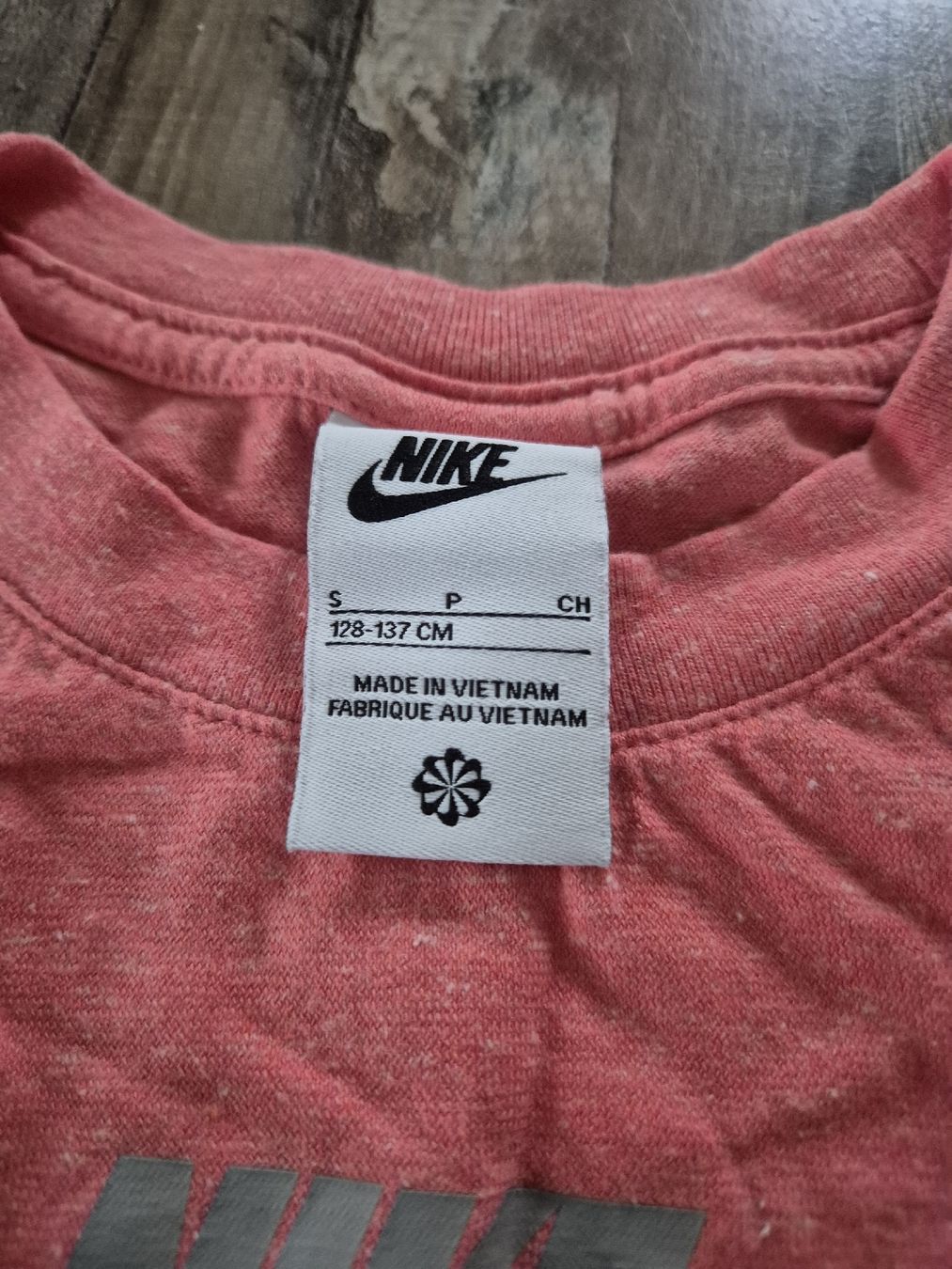 Nike Camicette, T-shirt & Top: Nike 6-8 jährige  – Usato da Balsthal venduto da Cunny 3