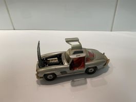 Mercedes-Benz 300 SL  Corgi GB L=12.5 cm