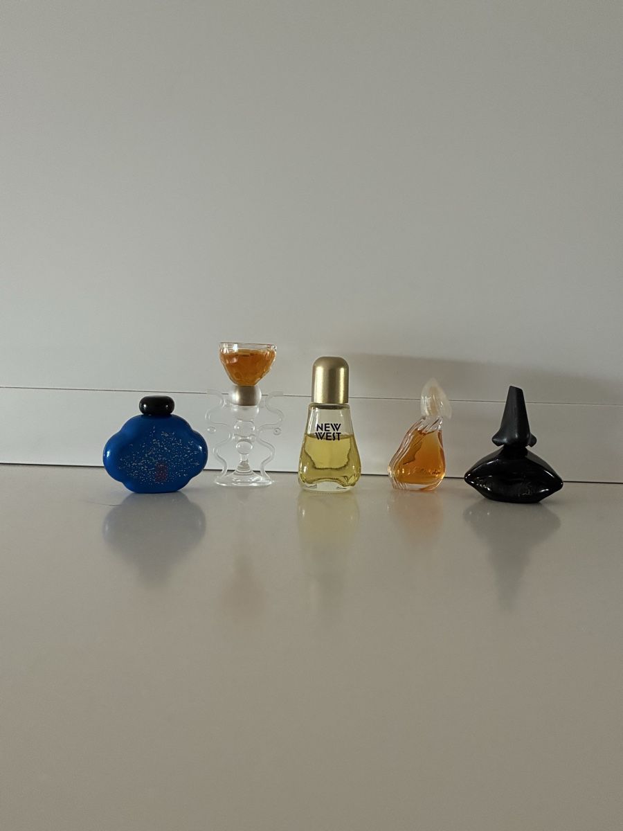 Profumi & Eau de Toilette: Mini Parfum Flaschen Sammlung, 5 Stück – Usato da Bergdietikon venduto da parfume