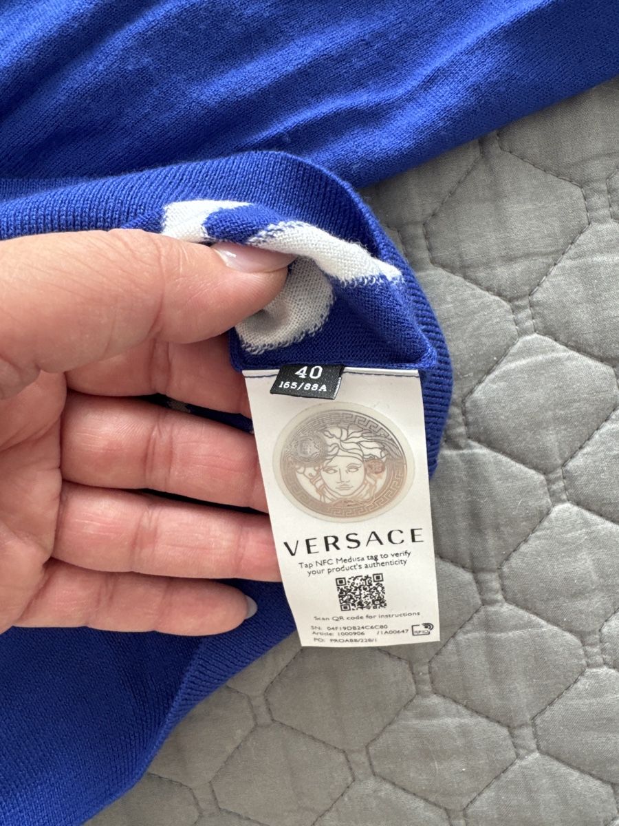 Versace Maglioni & Felpe: Versace Turtleneck Pullover – Usato da Dübendorf venduto da MariaS. 4