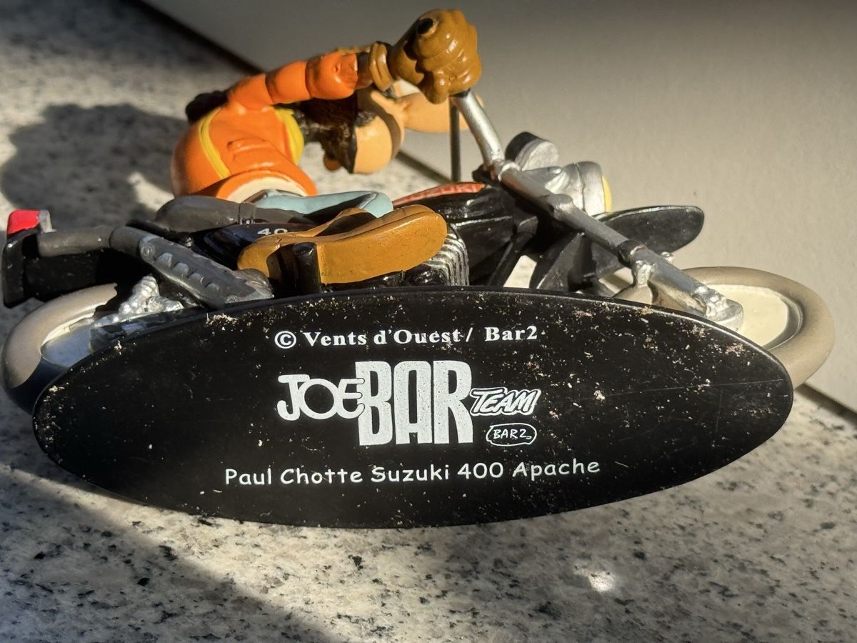 Kit di modellismo & Modellini statici: Suzuki 400 Apache Joe Bar Team, ca 1:18 – Usato da Magden venduto da Ireg59 2