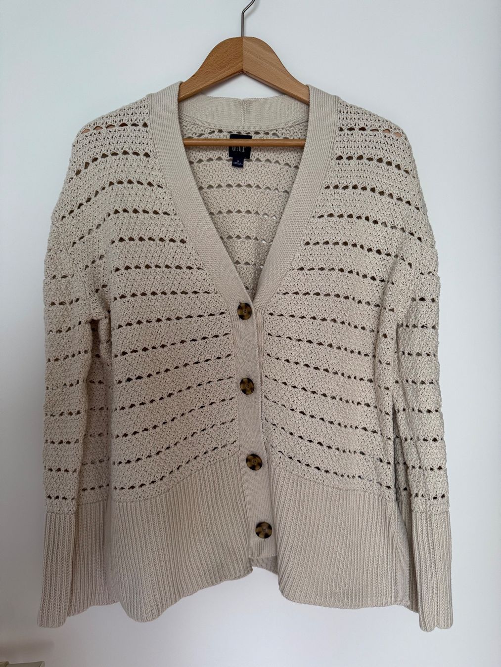 Gap Pullover & Sweatshirts: Strickjacke beige Grösse M 100% Baumwolle – Neu (gemäss Beschreibung) aus Niederhasli von Erwied