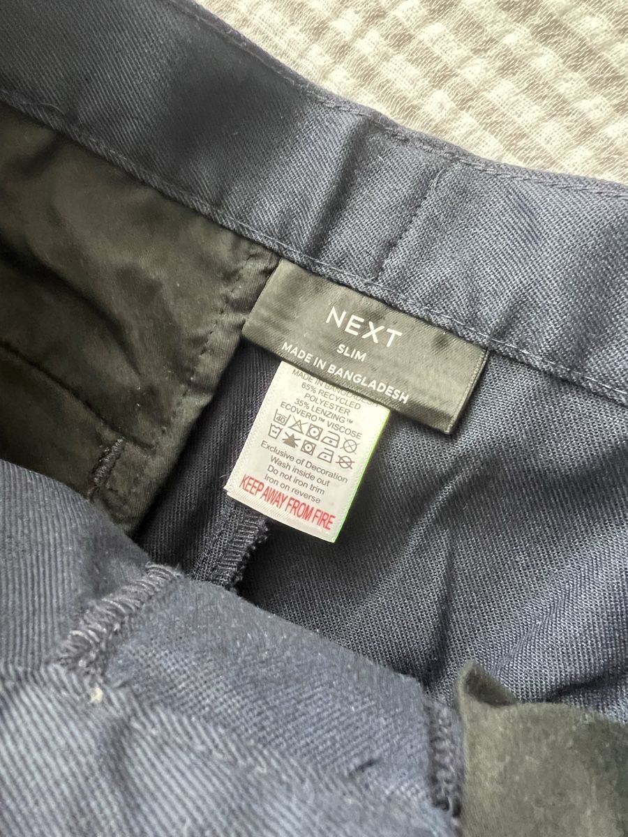 Next : NEXT STOFFHOSE CHIC SLIM 140 NAVY – D'occasion à Basel par theo-g77 2