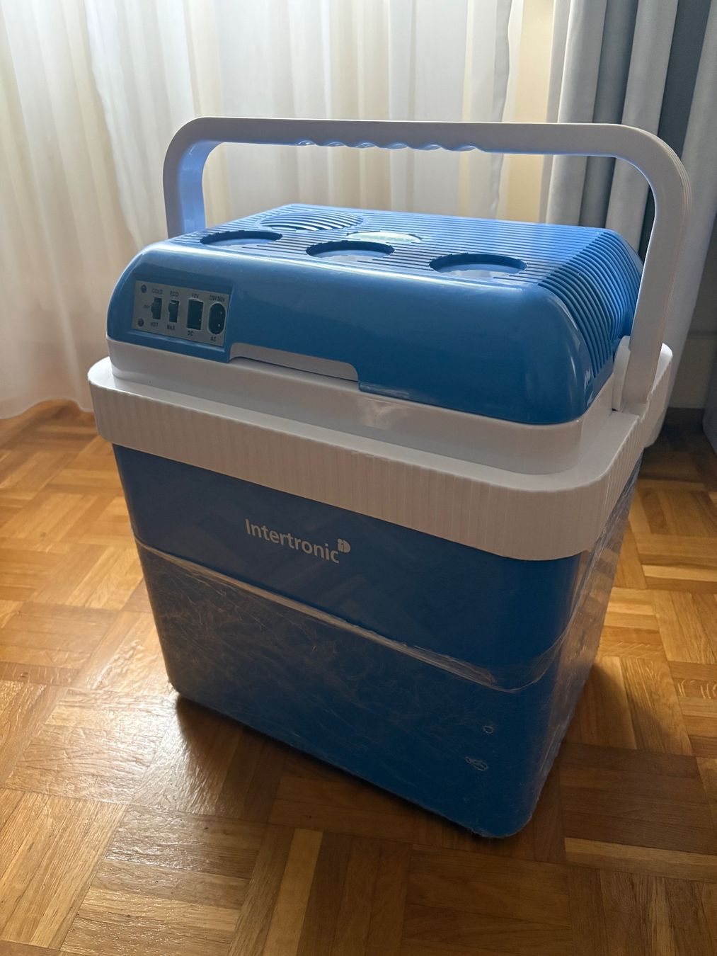 Frigoriferi & Refrigeratori: Intertronic Kühlbox 23 L – Nuovo (secondo la descrizione) da Genève venduto da sunandwind