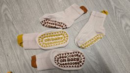 NEU - 2er Set "oh baby" Anti-Rutsch-Socke (1–3 Jahre)