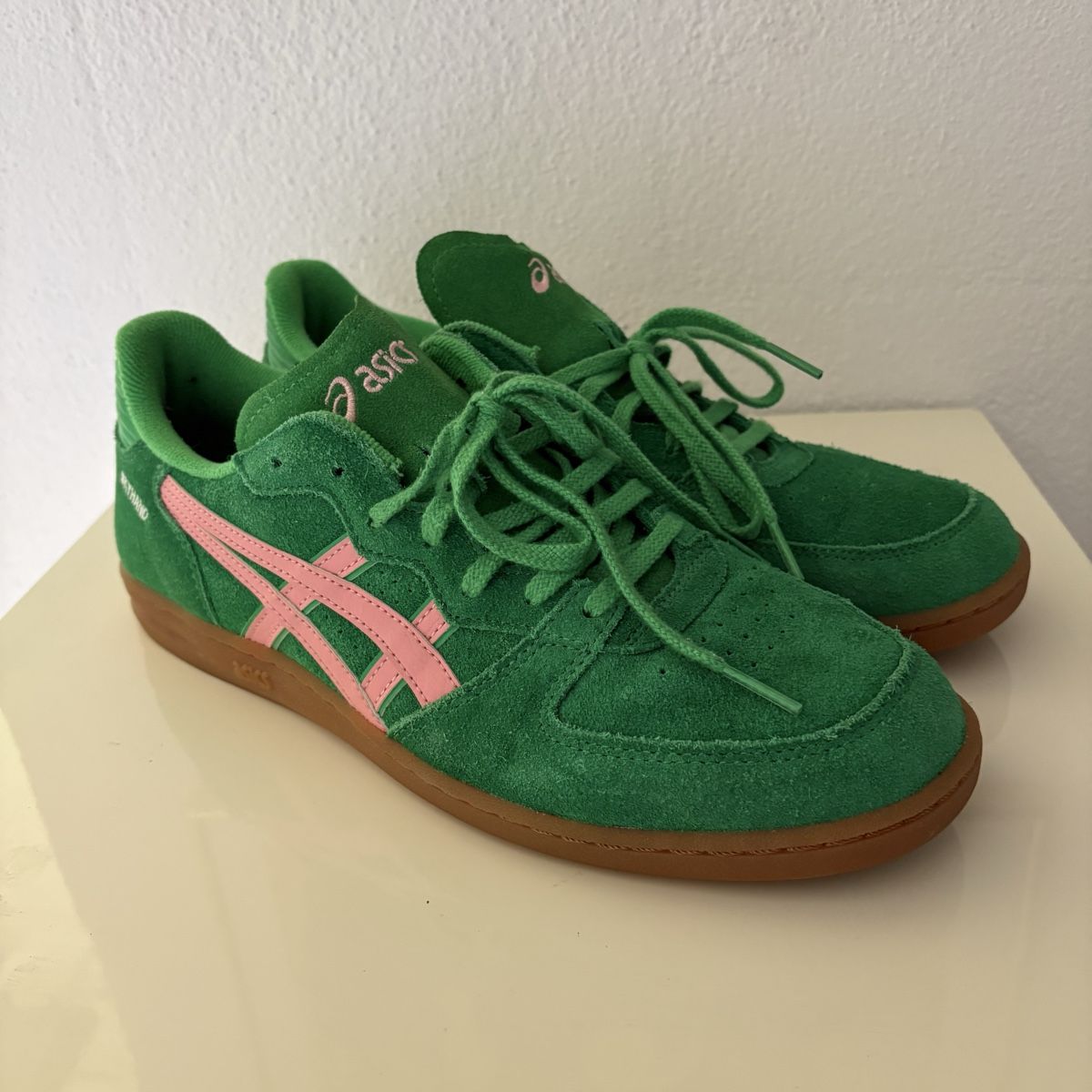 Asics Scarpe da uomo: Asics Skyhand green/pink 44.5 – Usato da Winterthur venduto da LaBodega