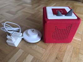 Toniebox 1 rot mit Ladestation