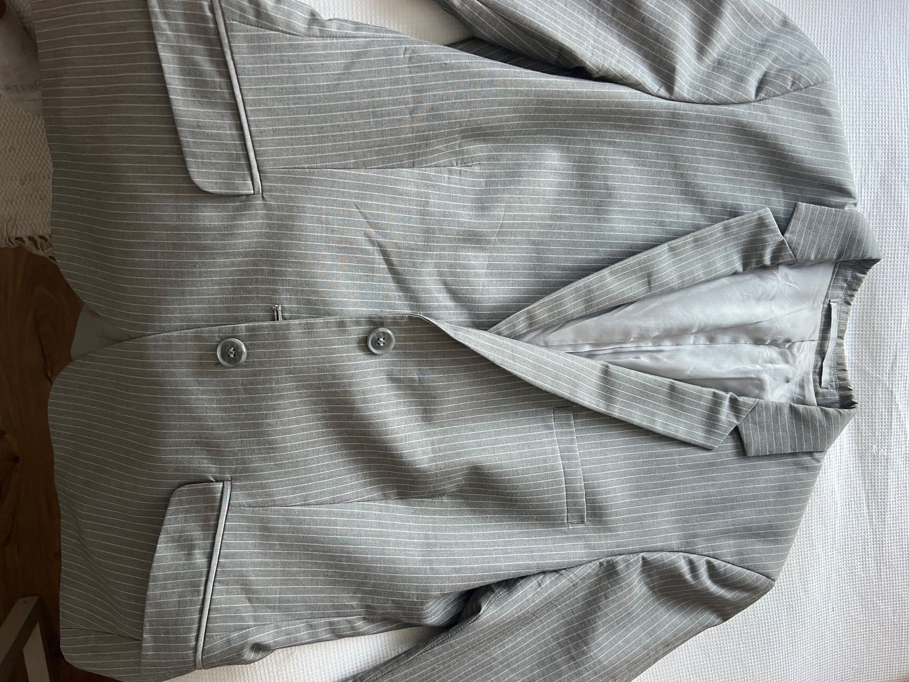 Completi & Tailleur: Costume tailleur T38/40 – Nuovo (secondo la descrizione) da Crans-Montana venduto da lyn_gm97 2