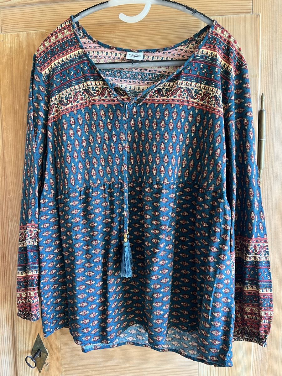 Buffalo Camicette: Buffalo Bluse mit Ethno-Muster, One Size – Usato da Oeschgen venduto da Elmermo