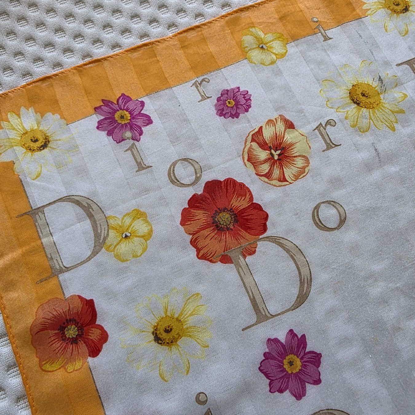 Dior Foulard & Sciarpe: Christian Dior Tuch,  48×48 cm – Nuovo e nell'imballaggio originale da Zürich venduto da LIMAR 4