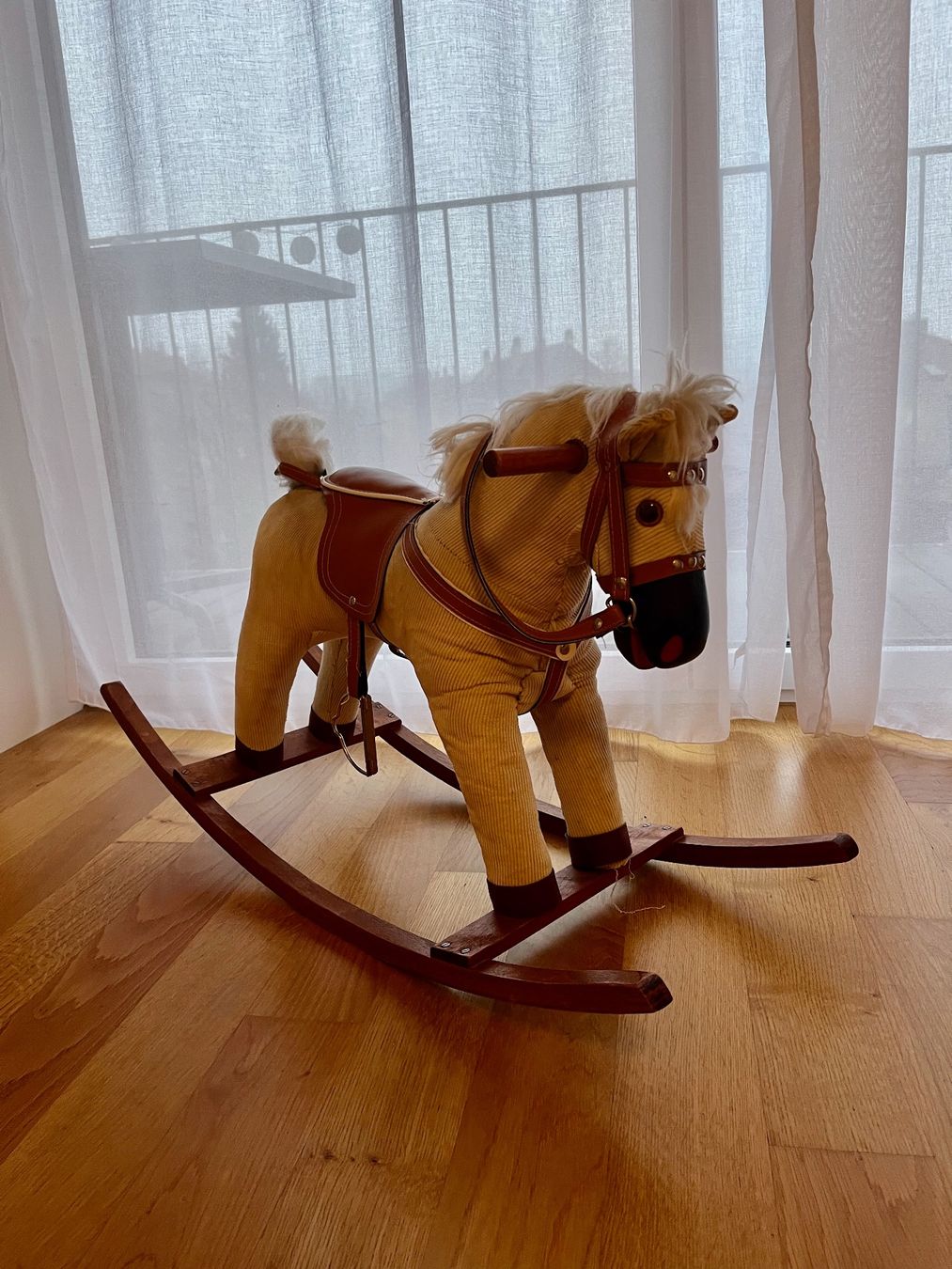 Jouets: Schaukelpferd – D'occasion à Bern par caperucitaroja 1