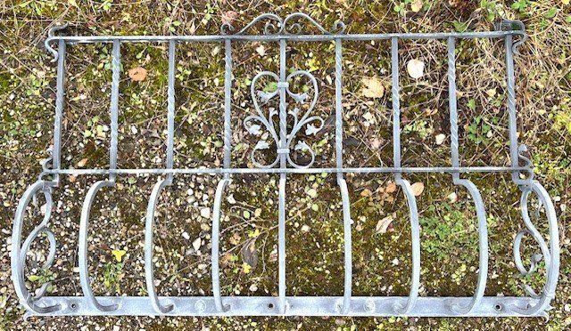 Gitter & Roste: Fenstergitter  mit Blumenauswuchtung – Gebraucht aus Riedtwil von wiederverwendung