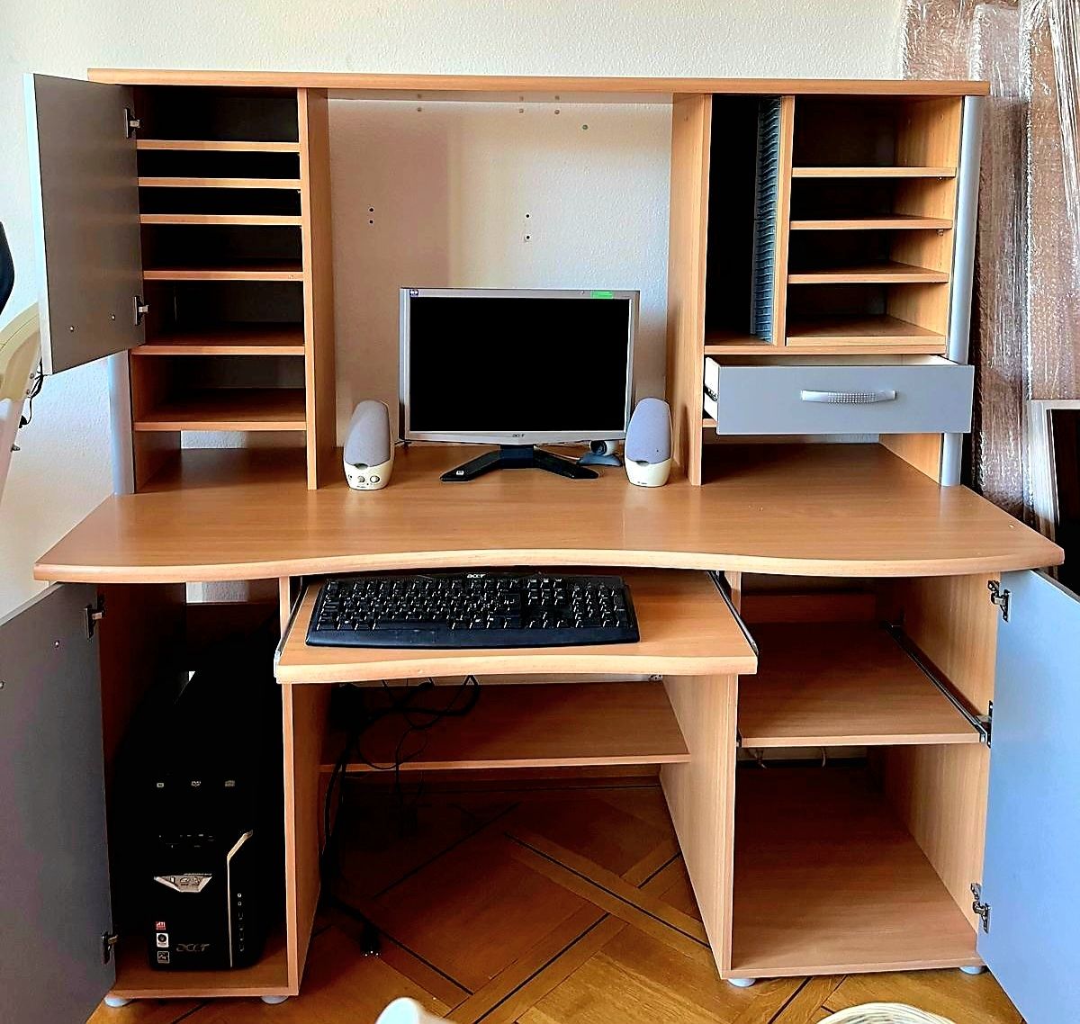 Bureaux: Bureau – D'occasion à Villars-Bozon par MrsLulu 1