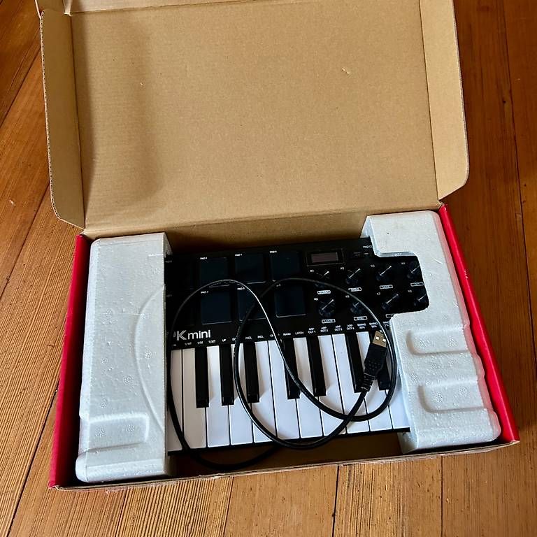 Console di mixaggio: Midi Controler, Akai MPK Mini – Nuovo e nell'imballaggio originale da Winterthur venduto da Mat1207 1