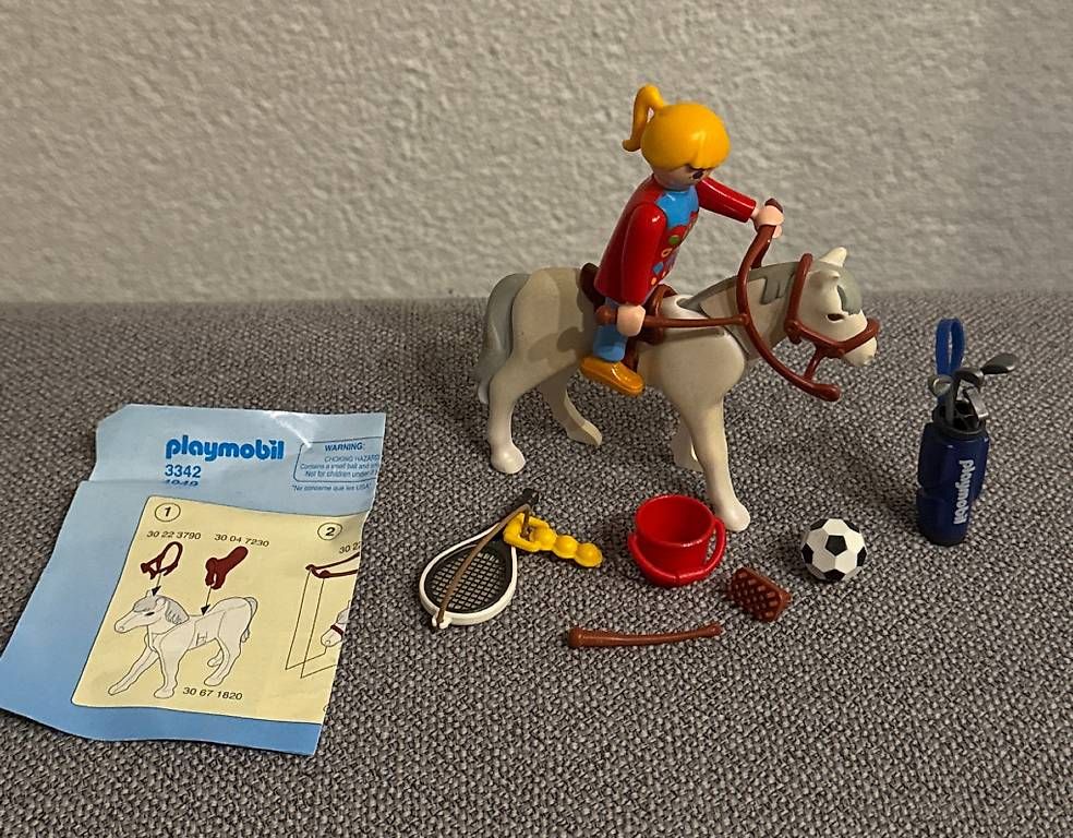 Spielzeuge: Playmobil Reiterin / Sport  – Gebraucht aus Sarnen von Sejosa15 1