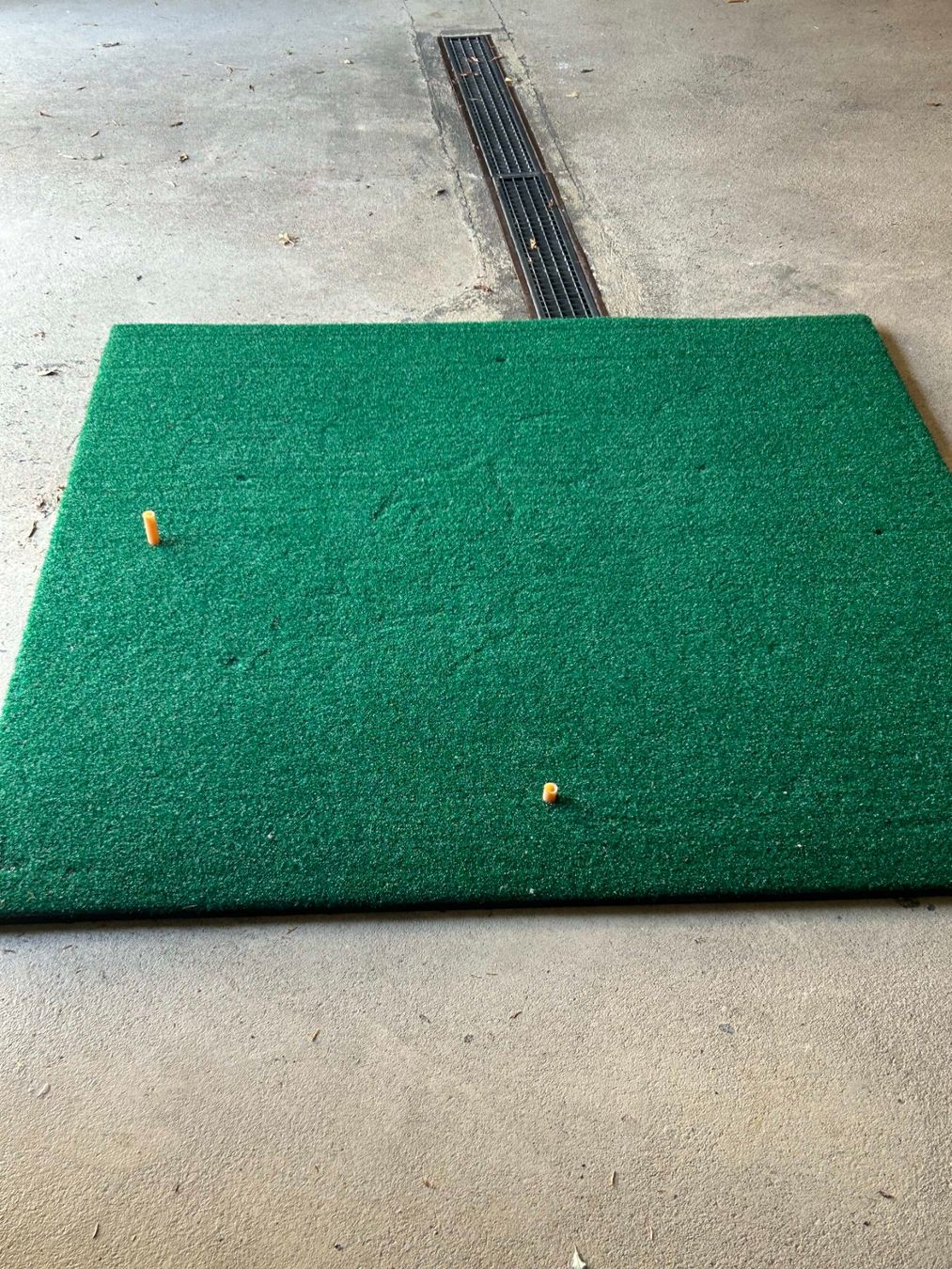 Bodenmatten: Golf Abschlagsmatte 150 x 150cm mit Bällen & Tees – Gebraucht aus Oberengstringen von wilo14 4