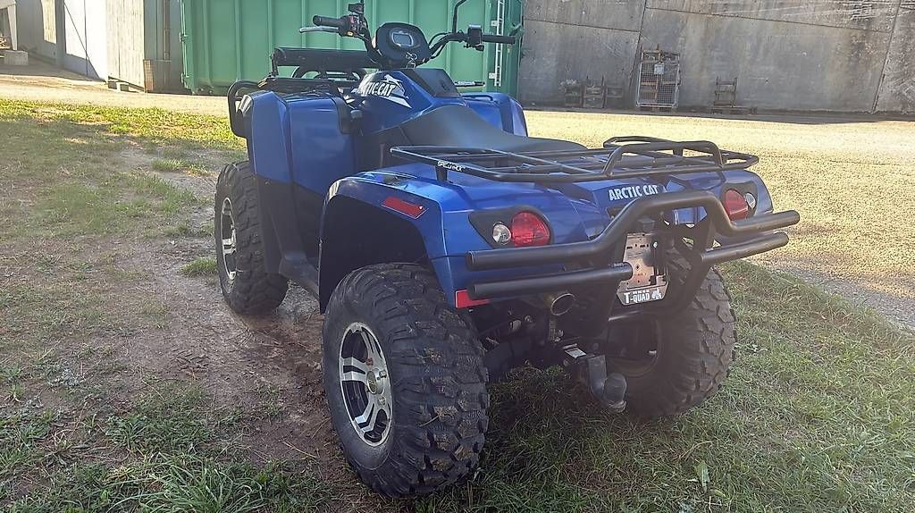 ATV / Quad: ATV Quad 4x4 : Arctic Cat 700 – Usato da Yverdon les bains venduto da Tquad1400 2
