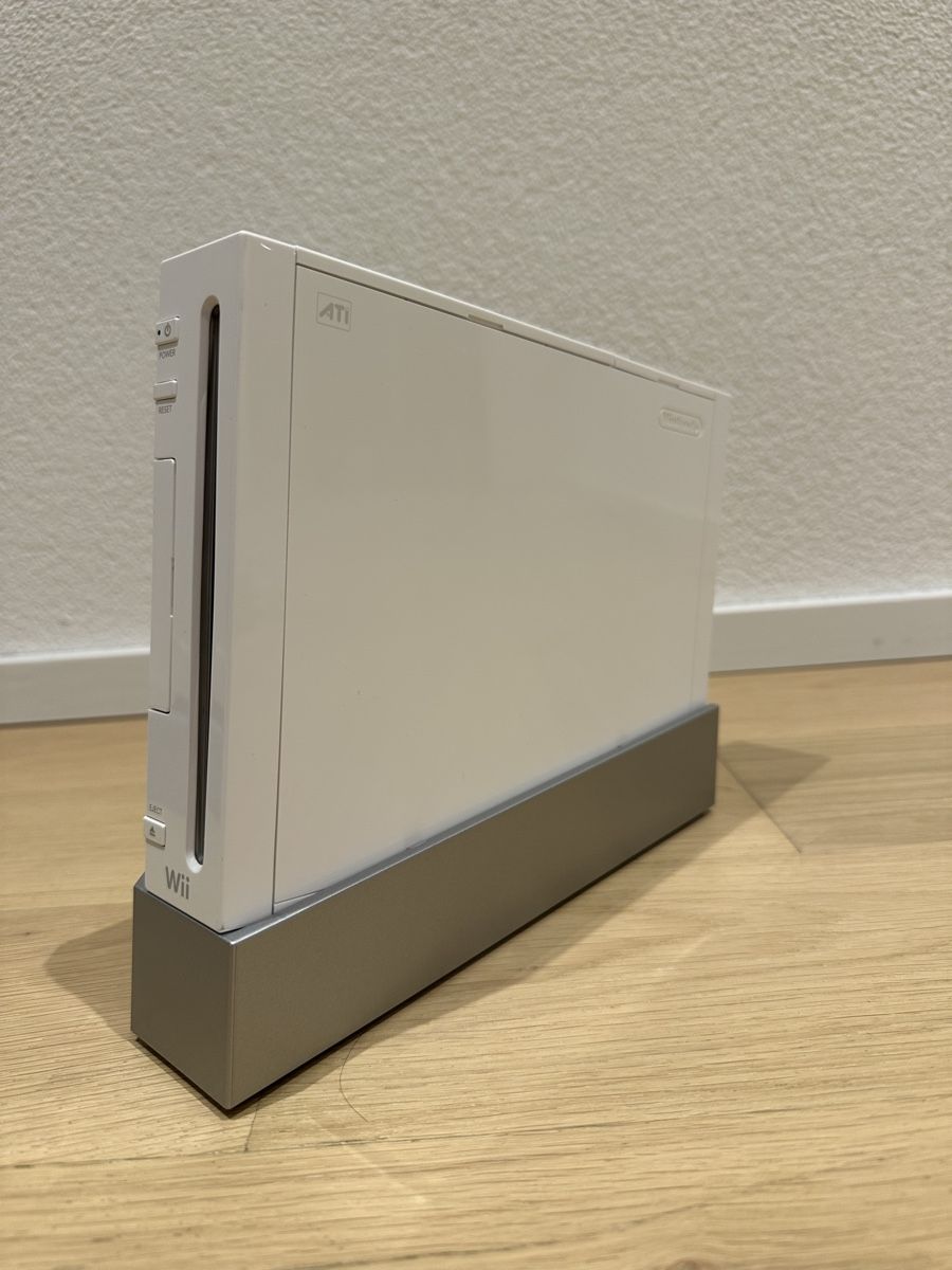 Nintendo Console: Nintendo Wii – Usato da Niederuzwil venduto da Carlos_1 2