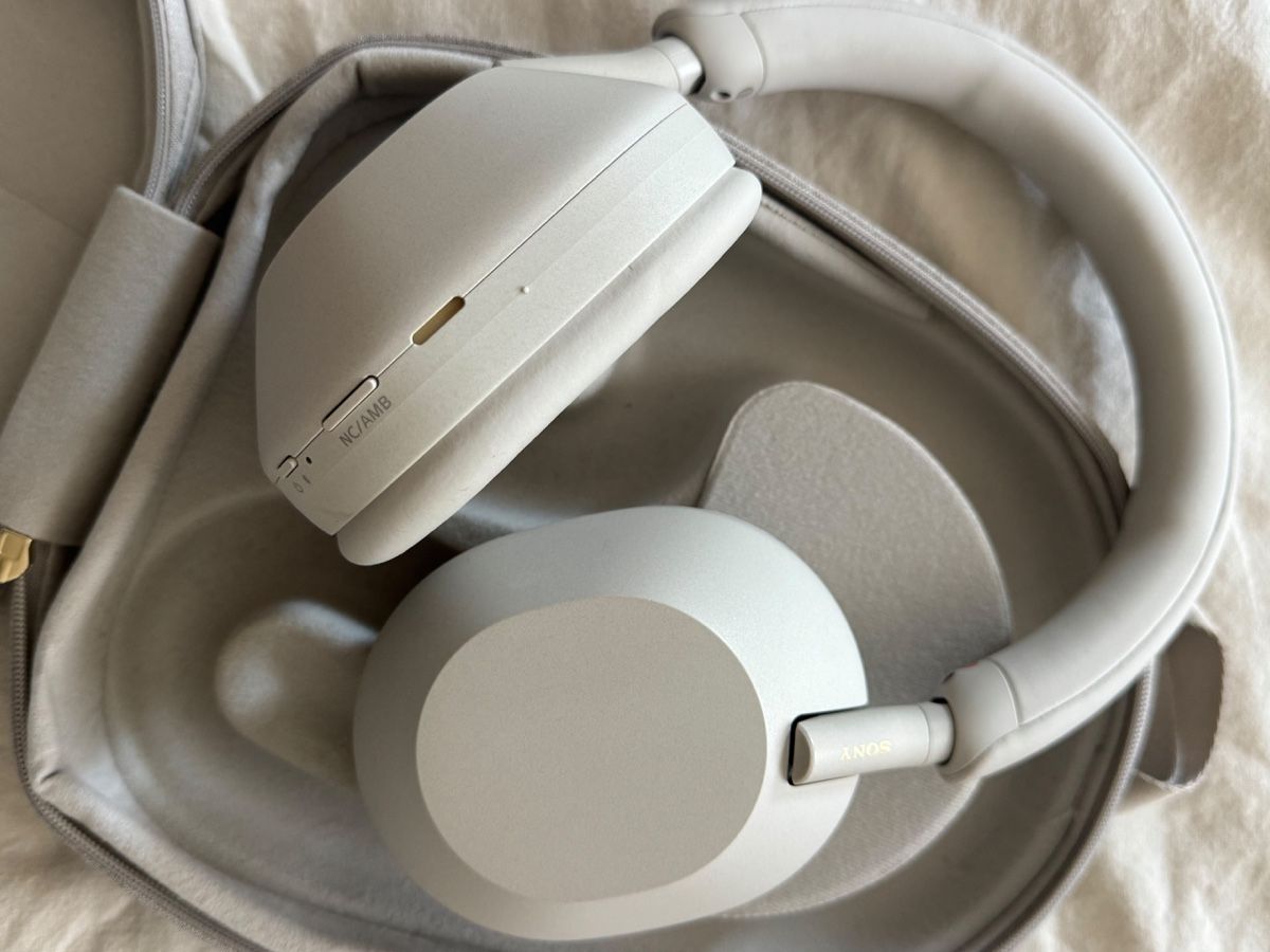 Sony Cuffie: Sony WH-1000xm5 – Nuovo (secondo la descrizione) da Zürich venduto da tel_2hhw