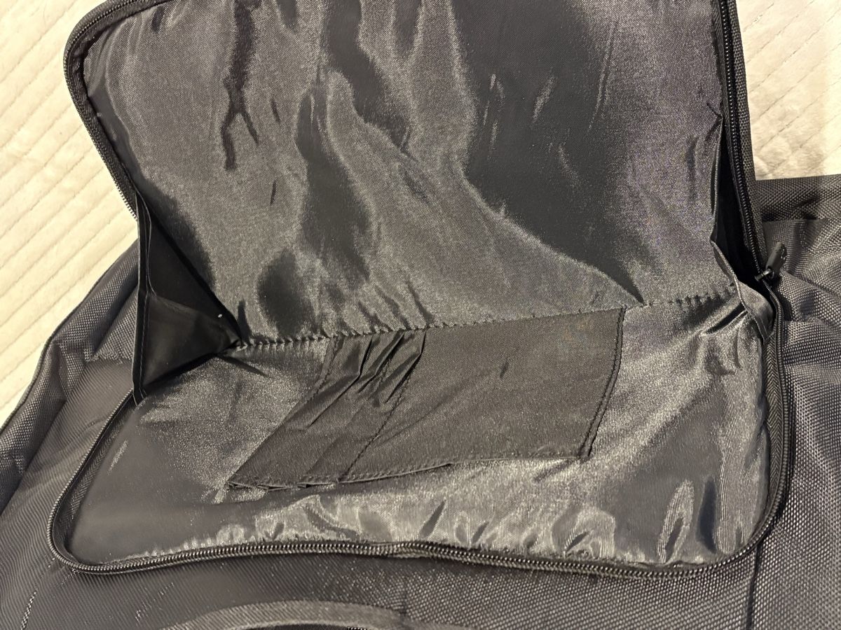 Borse da donna: riesen Laptop Tasche / Umhängetasche – Nuovo (secondo la descrizione) da Rümlang venduto da resale35 3