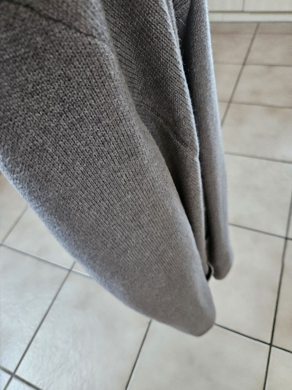 Alprausch Maglioni & Felpe: Alprausch Strickjacke Grau, Grösse L – Usato da Feusisberg venduto da Rosy8835 3