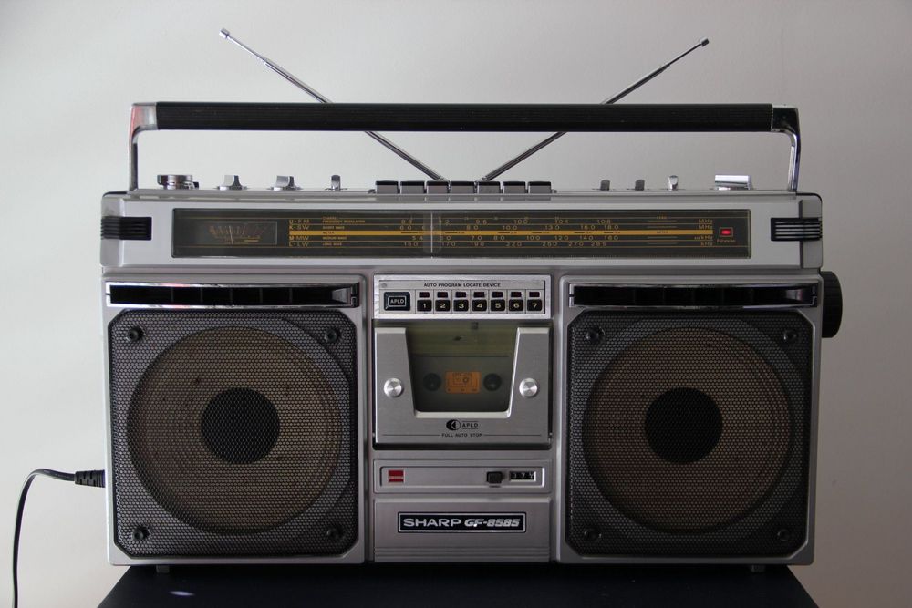 Sharp GF-8585H Stereo RadioTape Recorder | Kaufen auf Ricardo