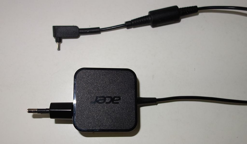 Acer Portables: Convertible Notebook  -  ACER Spin 1 SP111-32N – D'occasion à Dietlikon par Web-Trader 3
