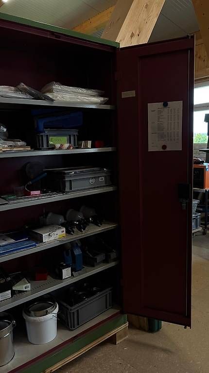 Schränke: Lista Schrank – Gebraucht aus Luzern von san_cbm8 1