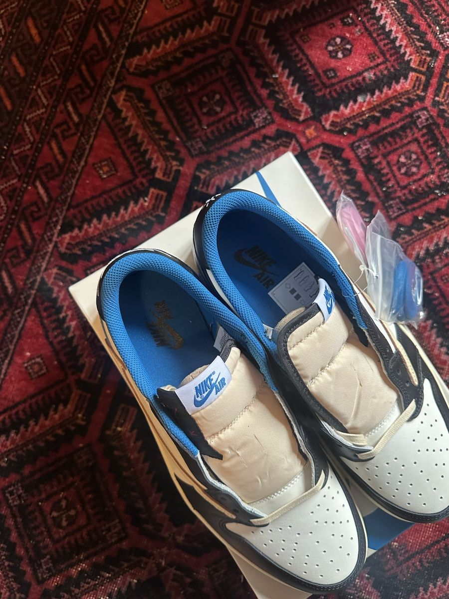 Scarpe da uomo: Nike Air Jordan Low Travis Scott 'Fragment' – Nuovo e nell'imballaggio originale da Zürich venduto da admiraljh 5
