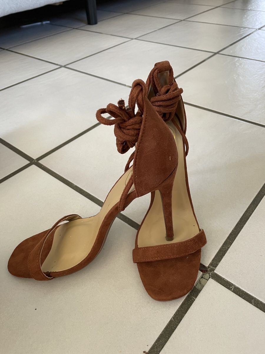 Scarpe da donna: Schuhe – Usato da Diegten venduto da kip_wg9z 1