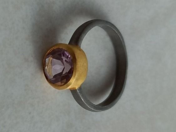 Ringe: Silber Fingerring mit Amatist G58 – Neu und originalverpackt aus Winistorf von acreativ