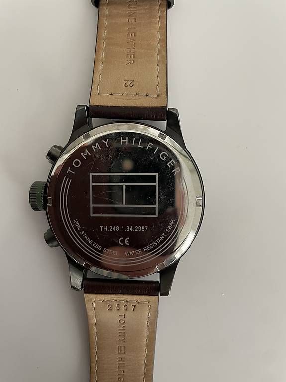 Orologi: Tommy Hilfiger Uhr – Usato da Olten venduto da 2Southpaw8 1