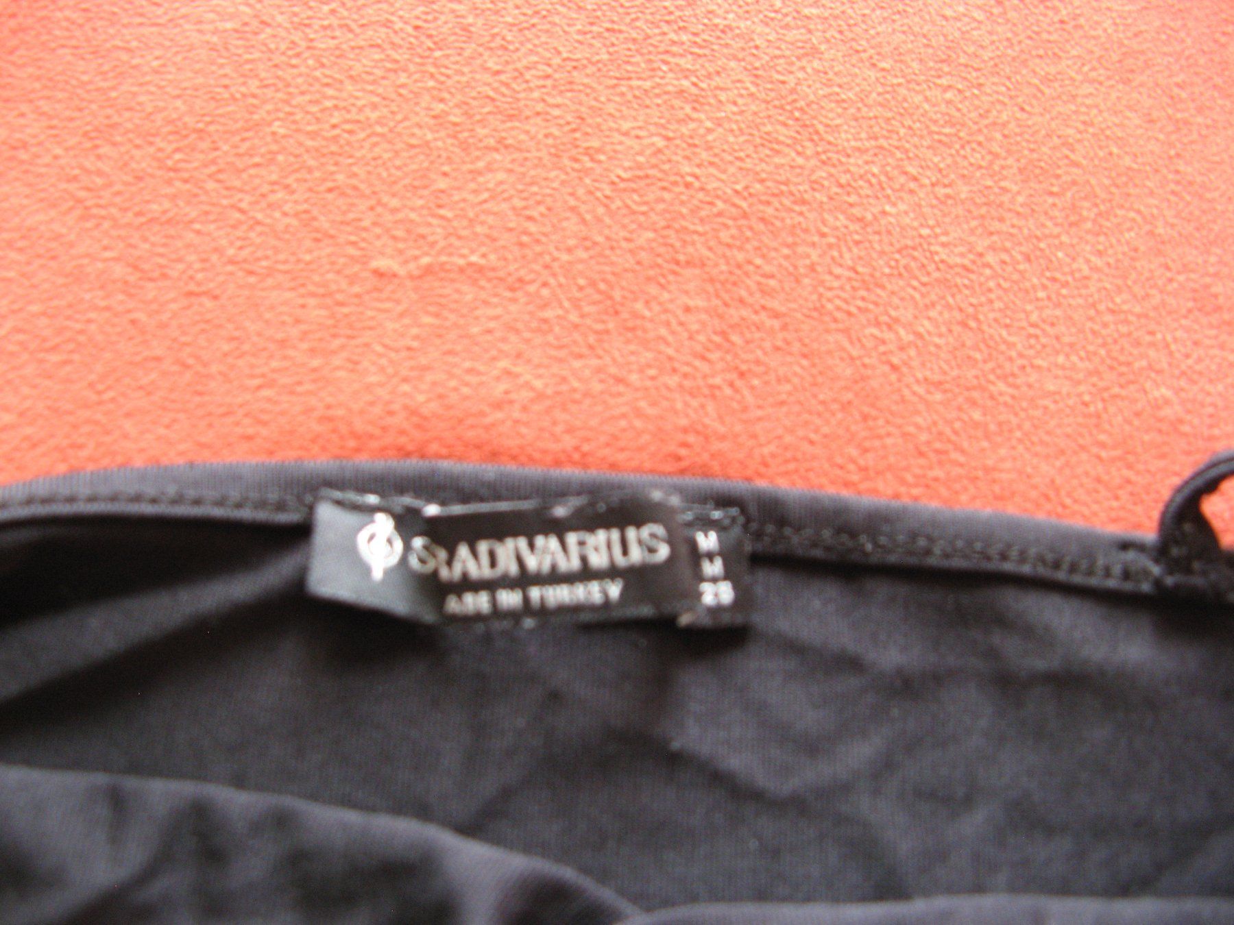 Stradivarius Top: Top schwarz Gr. M Stradivarius – Usato da Zürich venduto da apil 6