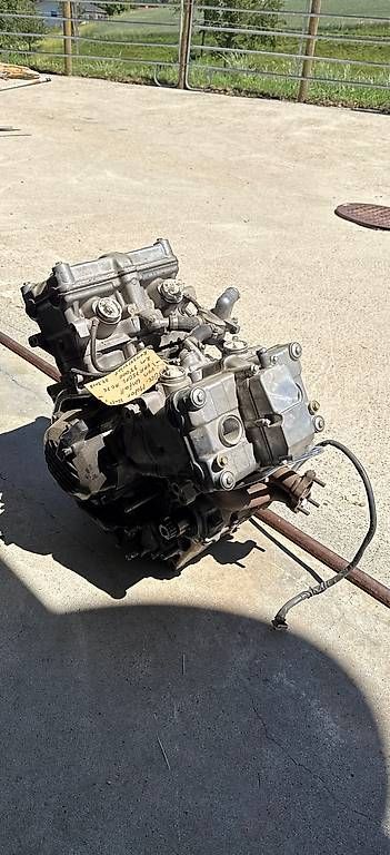 Motori: Honda VFR750FL Motor – Usato da Zell LU venduto da .VR46.