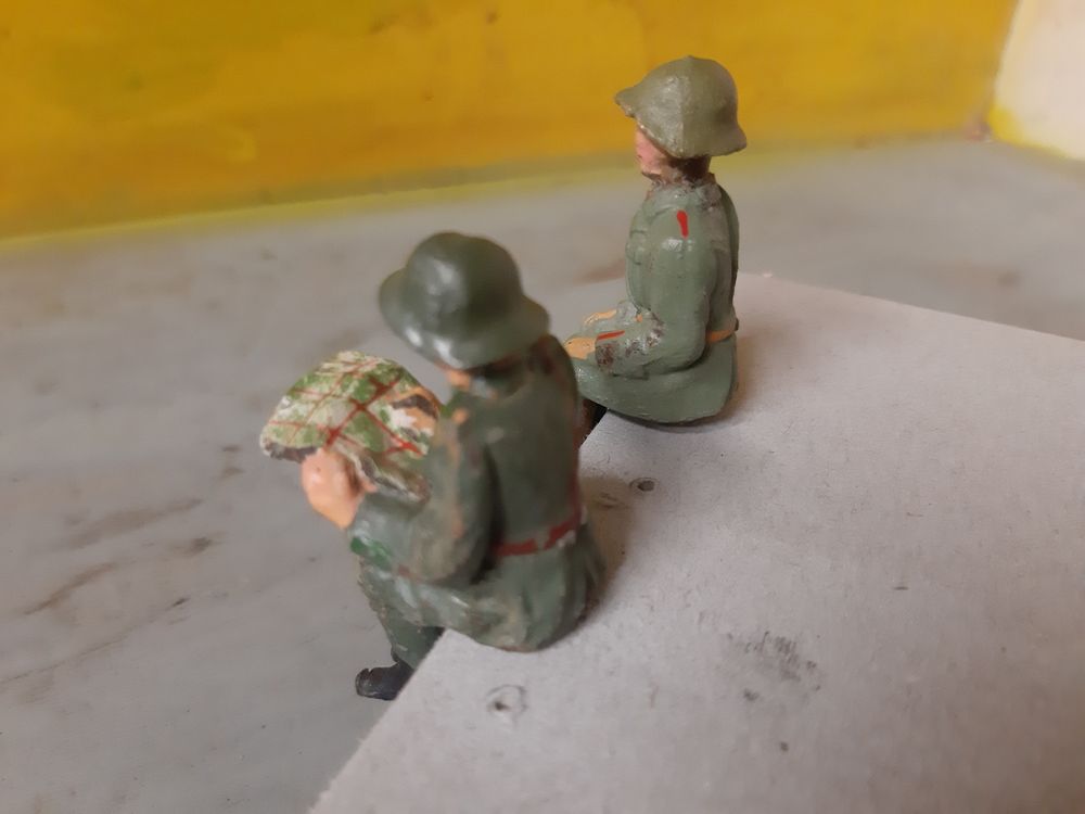 Elastolin Jouets: Soldats assis  Elastolin – D'occasion à Monthey par Jmbois 2