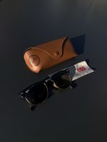 Sonnenbrille Ray-Ban Clubmaster schwarz gold