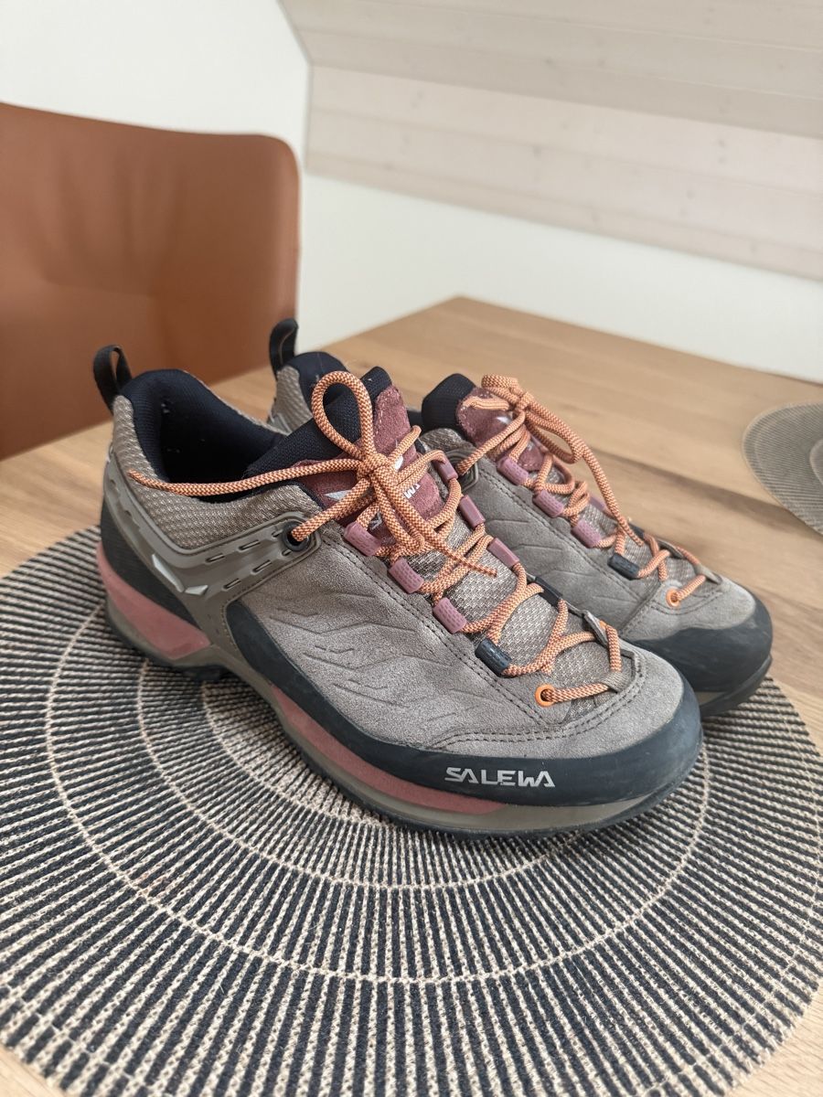 Salewa Chaussures femmes: Salewa Wanderschuhe Damen Grösse 36.5 – Neuf (Voir description) à Niederwil AG par Lucaccino 2