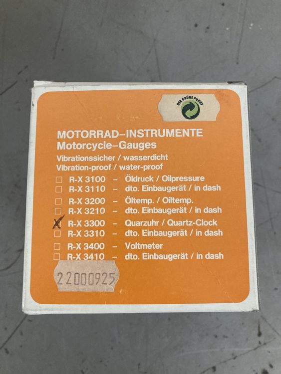 Universal Tutti i ricambio per moto: Neue Universal Uhr für Motorräder. – Nuovo e nell'imballaggio originale da Roveredo GR venduto da Oldtimer4ever 2