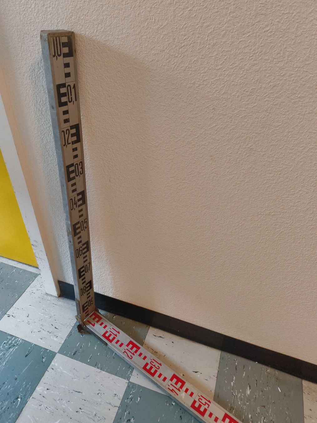 Tutti gli attrezzi: 4M Klappmeter Deko Bau Midcentury – Usato da stettlen venduto da VintageBern_ch 4