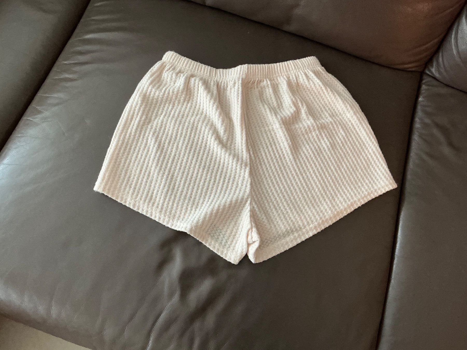 Pantaloni: Coole kurze Hose Gr.M – Nuovo (secondo la descrizione) da Würenlos venduto da Chicca2004 1