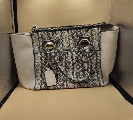GUESS Handtasche