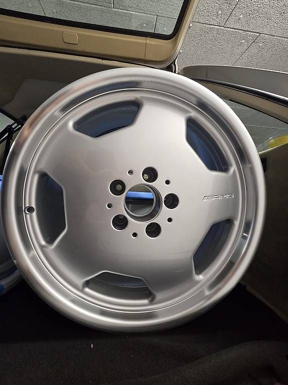 Mercedes-Benz Jantes: 8/9x18" AMG Monoblock 2 – D'occasion à Appenzell par PTN.GRG