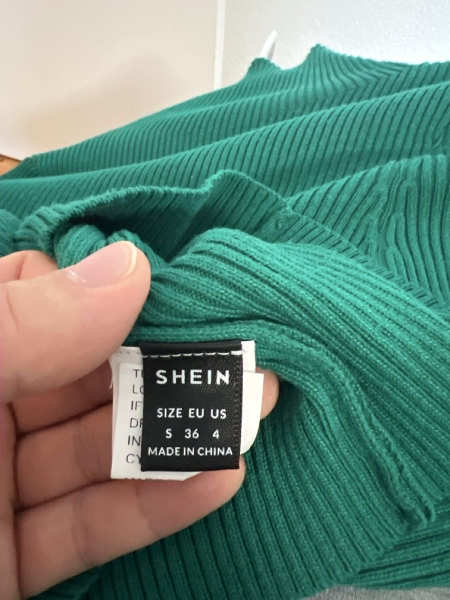 Shein Maglioni & Felpe: Grüner Rippstrickpullover Gr. S – Usato da Feldbrunnen venduto da soon-nam 1