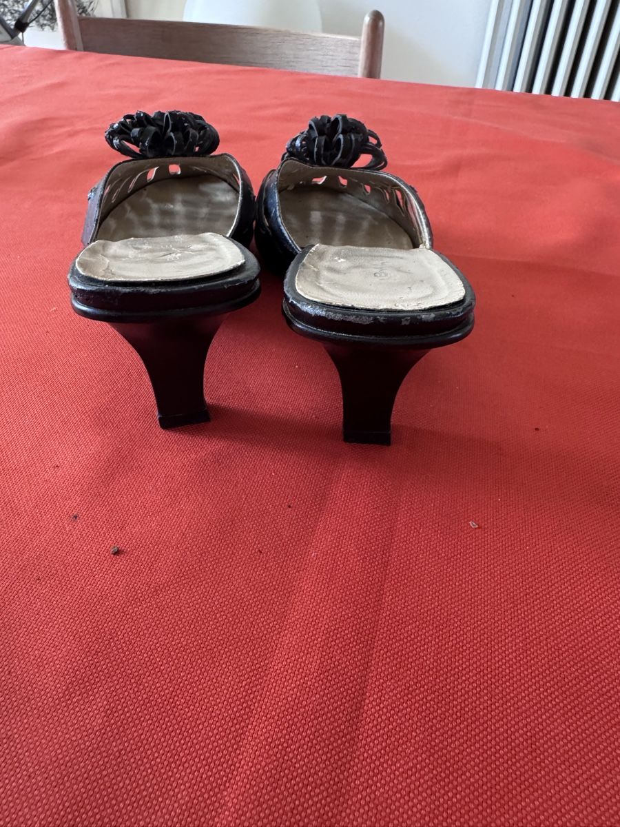 Balenciaga Scarpe da donna: Balenciaga vintage slides – Usato da Basel venduto da FlorinBasel 5