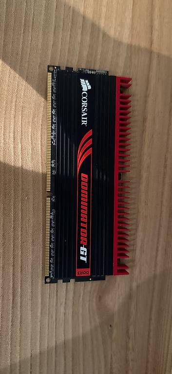 Memory / RAM: Corsair Dominator DDR3 4GB RAM – Gebraucht aus Grenchen von Strassenschild_9 1