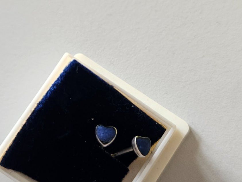 Orecchini pendenti & Orecchini a lobo: Silber Ohrstecker Herz Lapislazuli blau 925er – Usato da Urdorf venduto da Colina 3