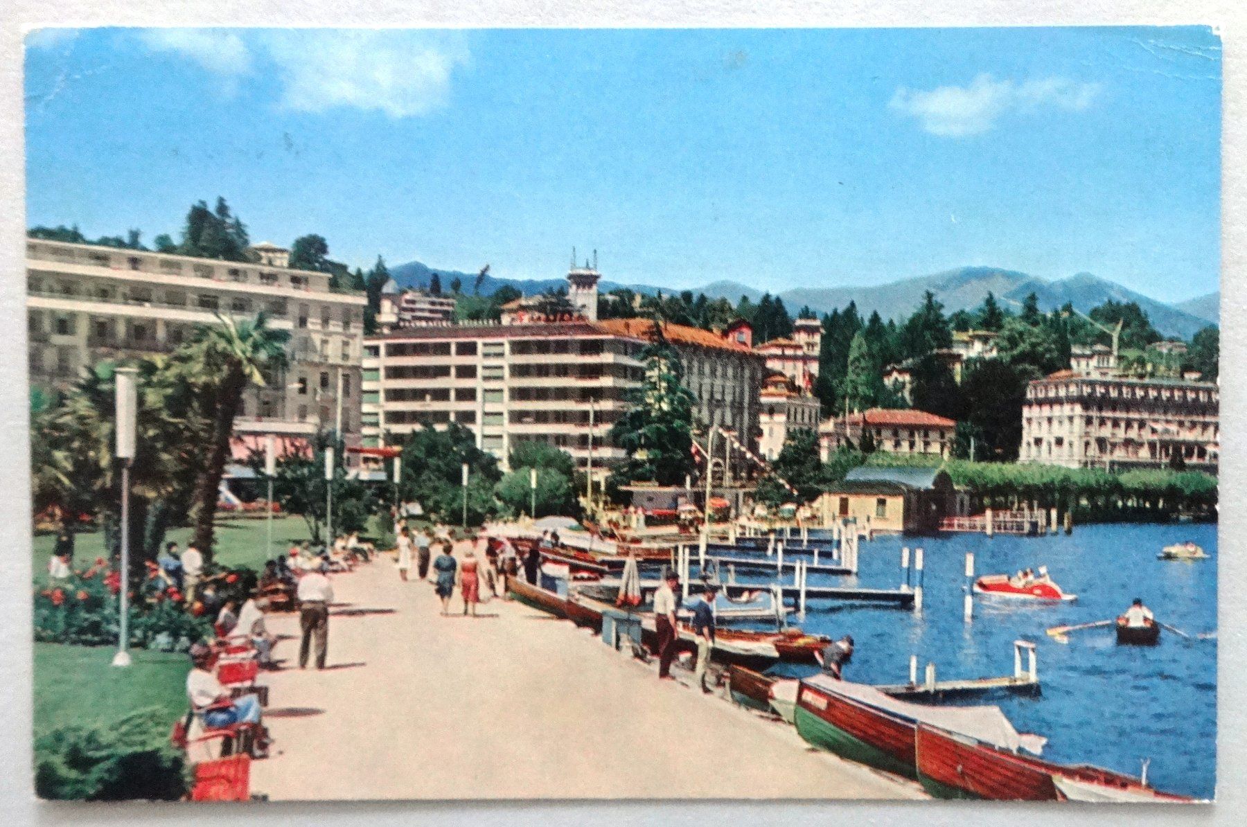 Cartes postales: Lugano - Paradiso – Défectueux à Fétigny par Billy2miny